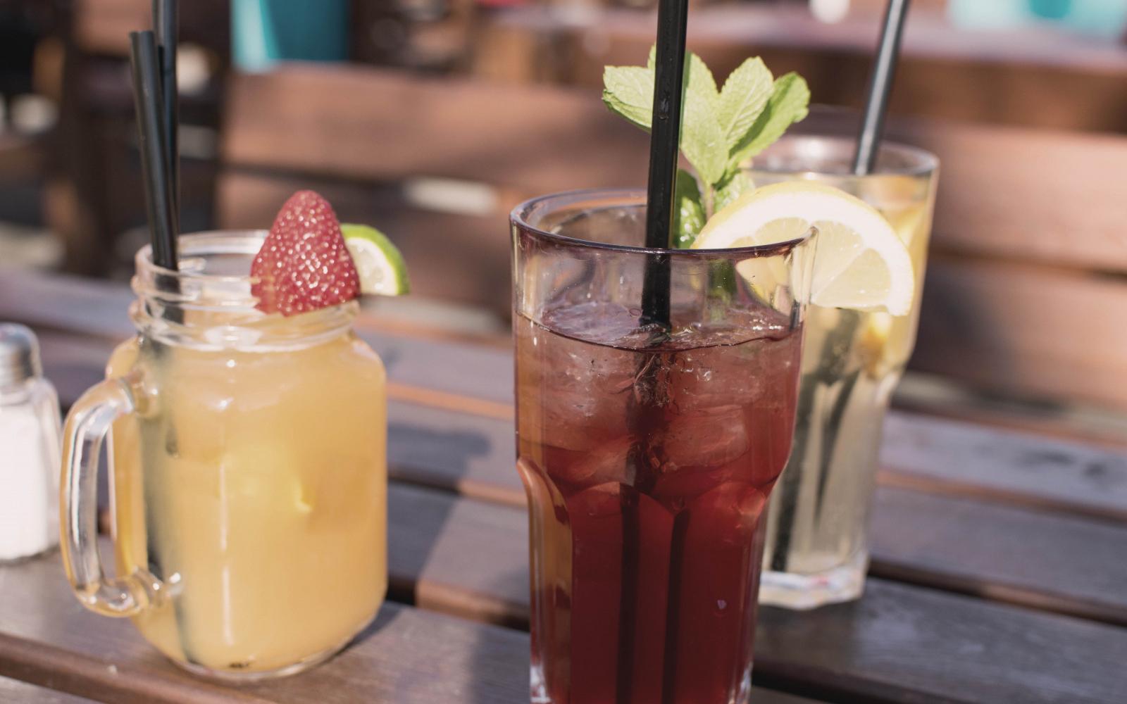 Avoid overly sweet drinks Avoid overly sweet drinks