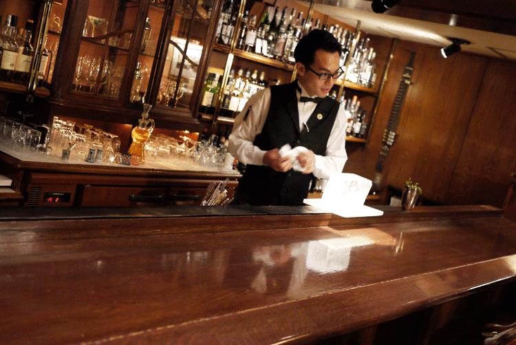 Ryu Fujii from Bar K in Osaka / Photo: Flaviar Ryu Fujii from Bar K in Osaka / Photo: Flaviar