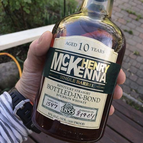 Bottled in Bond - Photo: Flickr / stevendepolo Bottled in Bond - Photo: Flickr / stevendepolo
