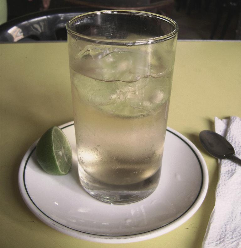 Chilcano as they serve it in a bar in Lima, Peru. Image: Dtarazona/Wikimedia Chilcano as they serve it in a bar in Lima, Peru. Image: Dtarazona/Wikimedia