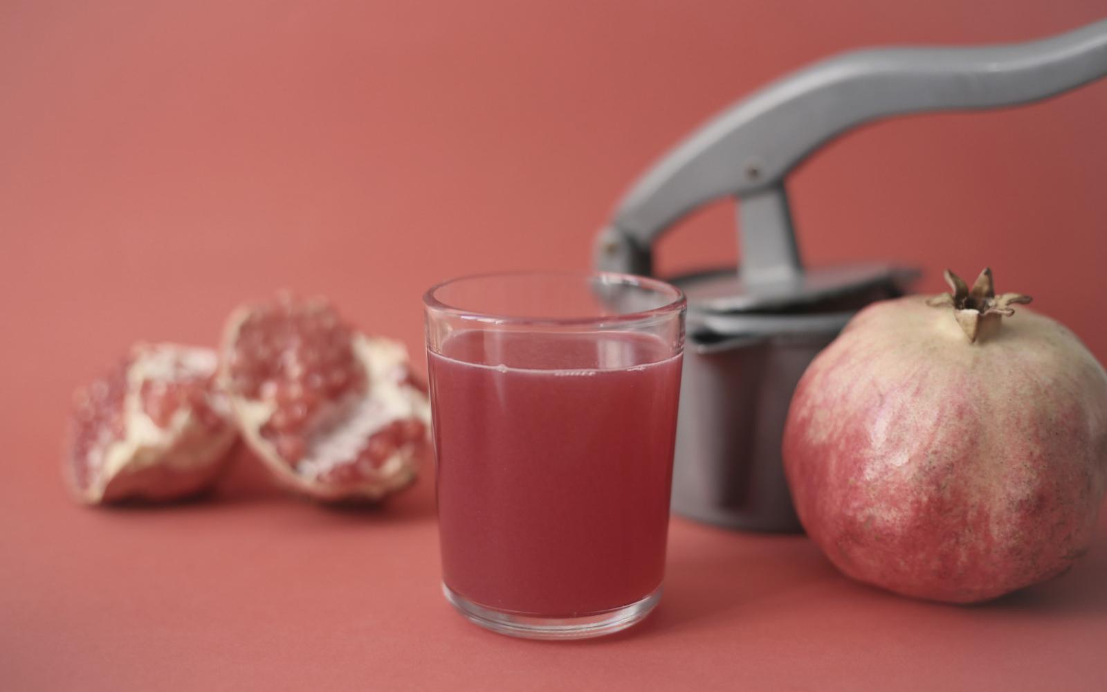 Grenadine syrup's key ingridient: pomegranate juice